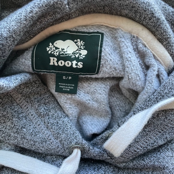 Women’s Roots Salt & Pepper Logo Hoodie Size Small - Picture 3 of 3